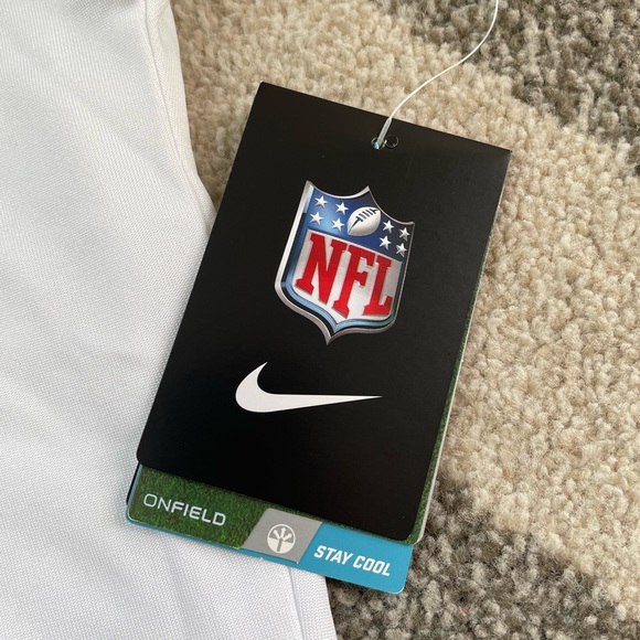 Nike brand official NFL on field Steelers polo -Men’s size small - Picture 7 of 11